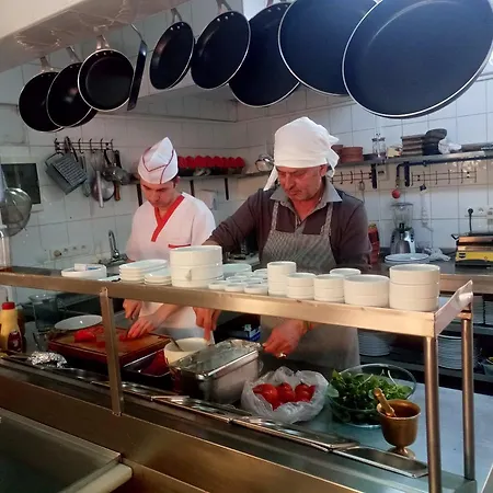 Destina Bar Restaurant Hotel